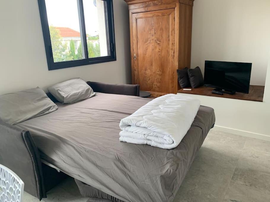 Maison Terrasse Proche Centre Ville Et Ile De Re La Rochelle  Eksteriør bilde