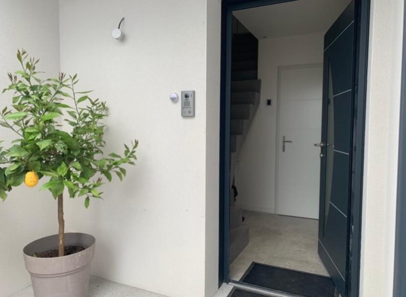 Maison Terrasse Proche Centre Ville Et Ile De Re La Rochelle  Eksteriør bilde